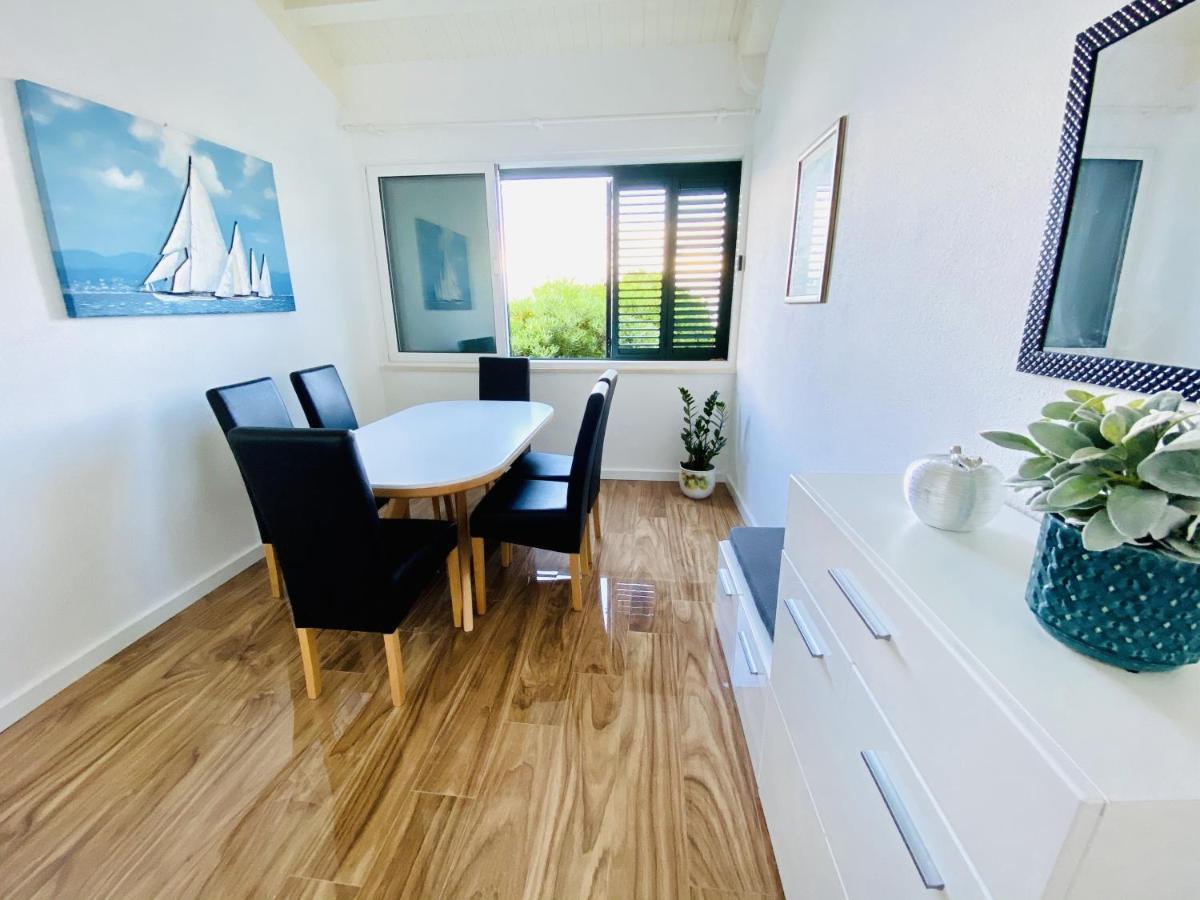 Apartments By The Sea Postira, Brac - 2928 Ngoại thất bức ảnh